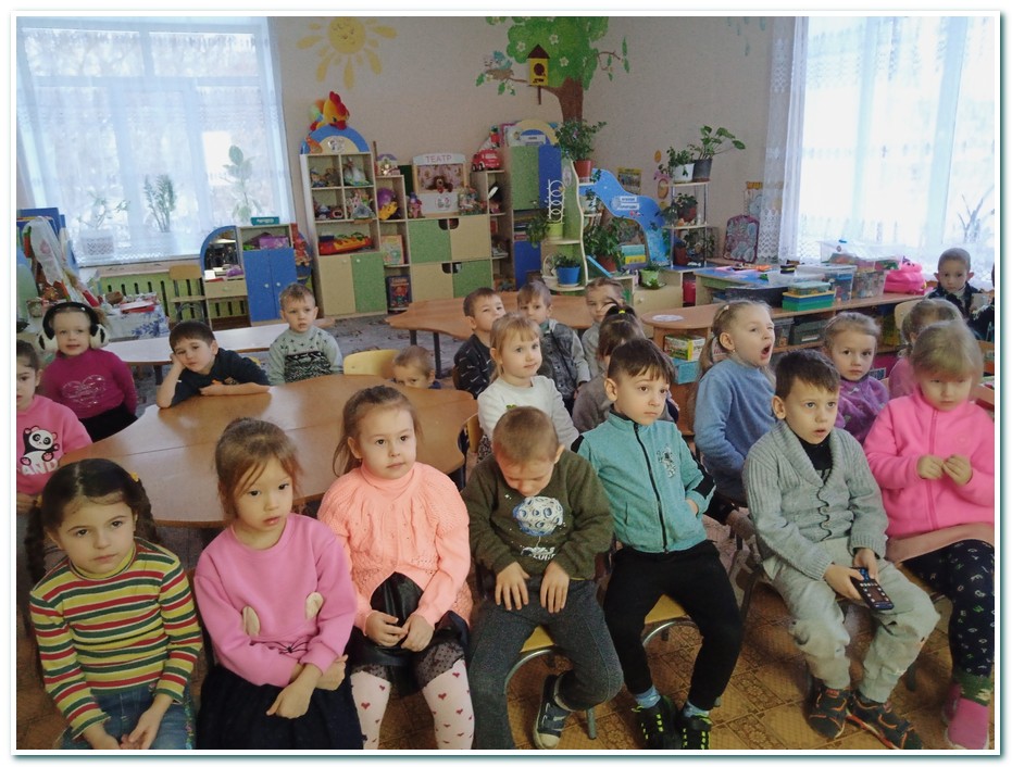 Воспитатель Воробьева С.И. активно использует ИКТ-технологии в работе с детьми